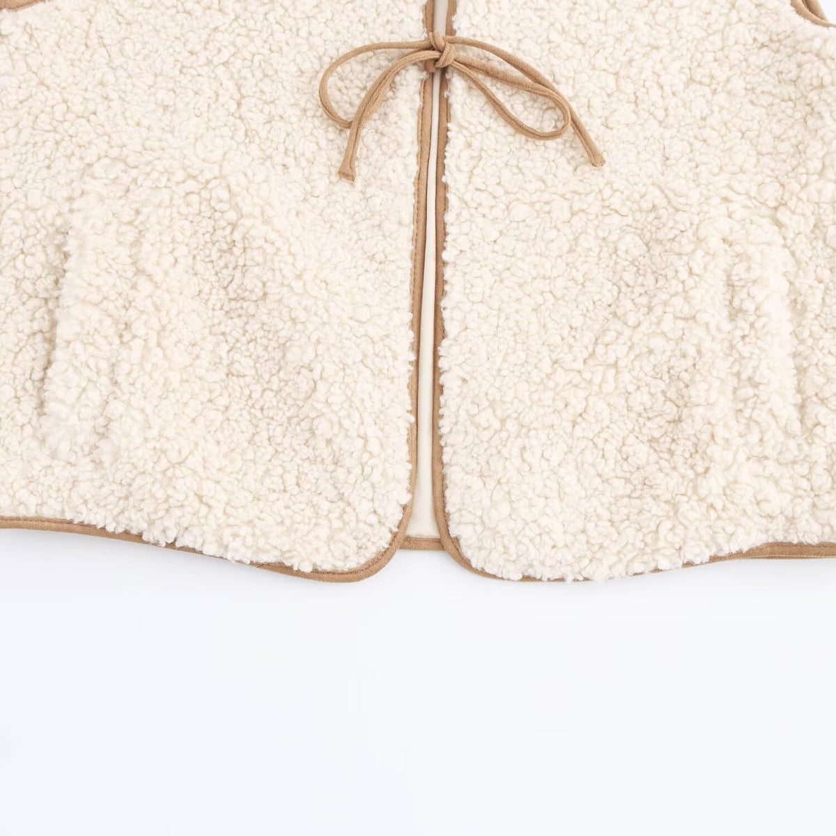 Versatile lambskin vest for women